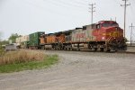 BNSF 712, 5113 on NS 264